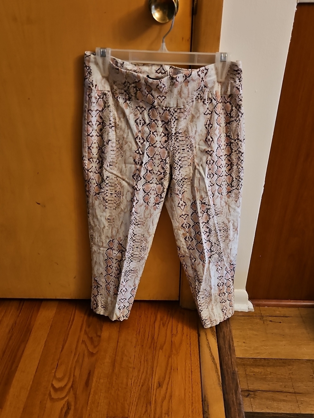 Zac & Rachel Cropped Snake-Print Ankle Pants in Light Pink and Beige
